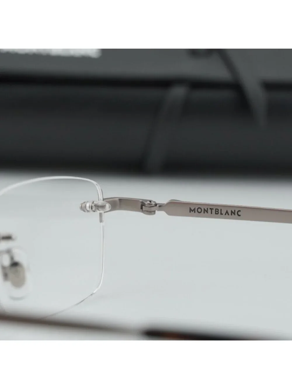 Montblanc model mb0132o